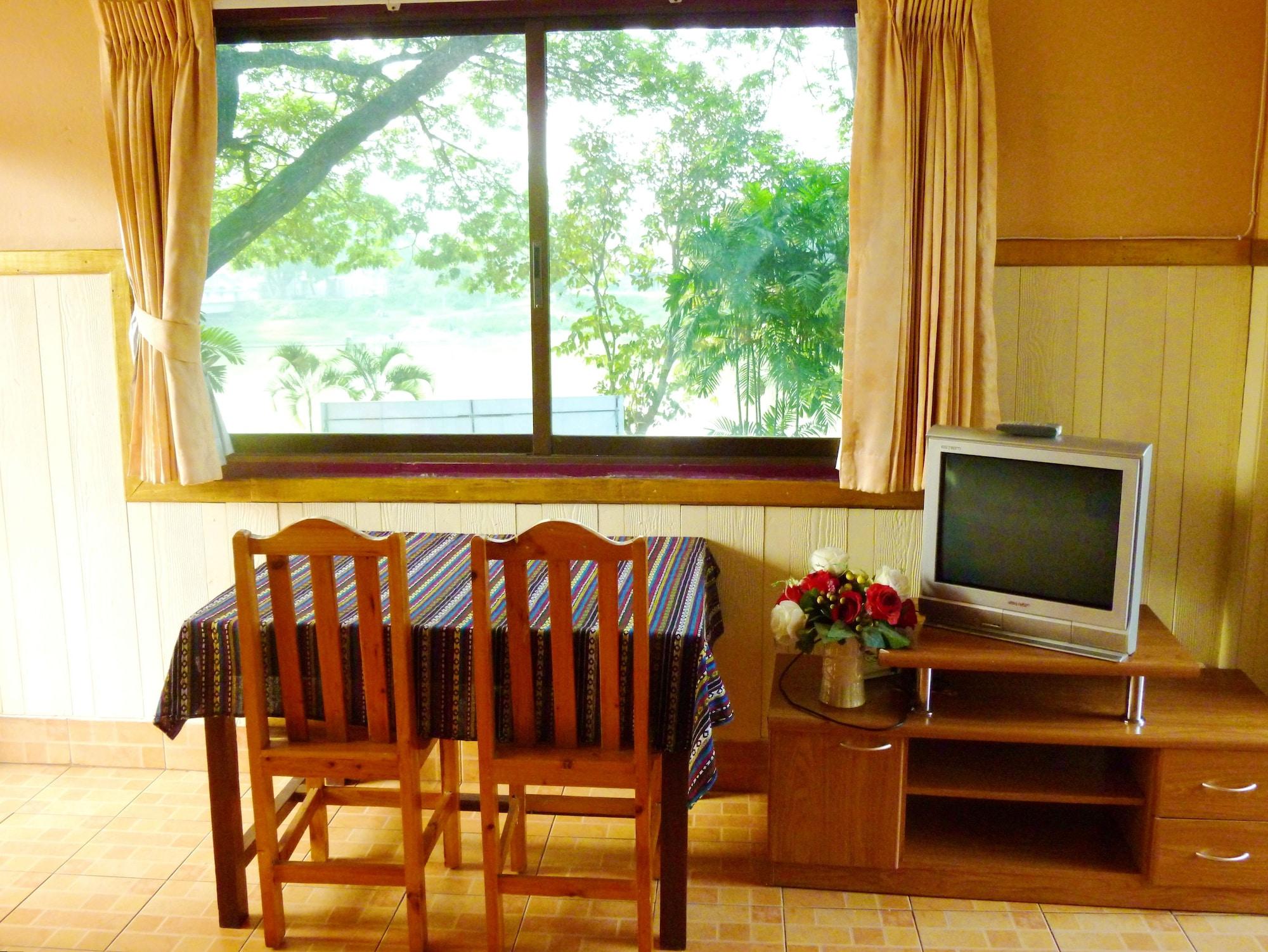 צ'יאנג מאי Hollanda Montri Guesthouse מראה חיצוני תמונה